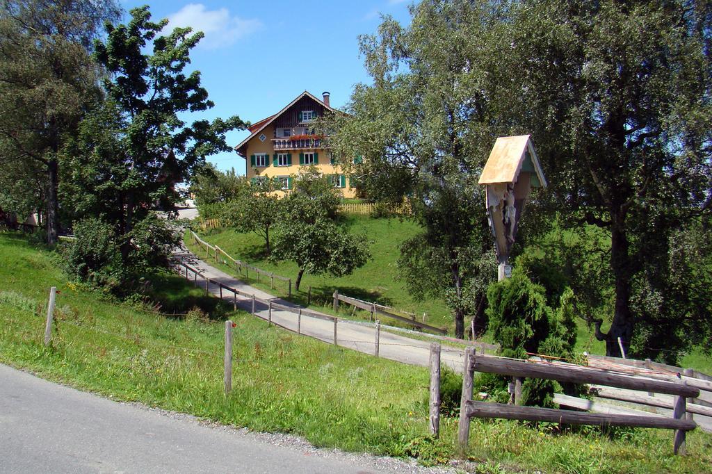Bio-Bauernhof Heidegger Villa Moeggers Bagian luar foto